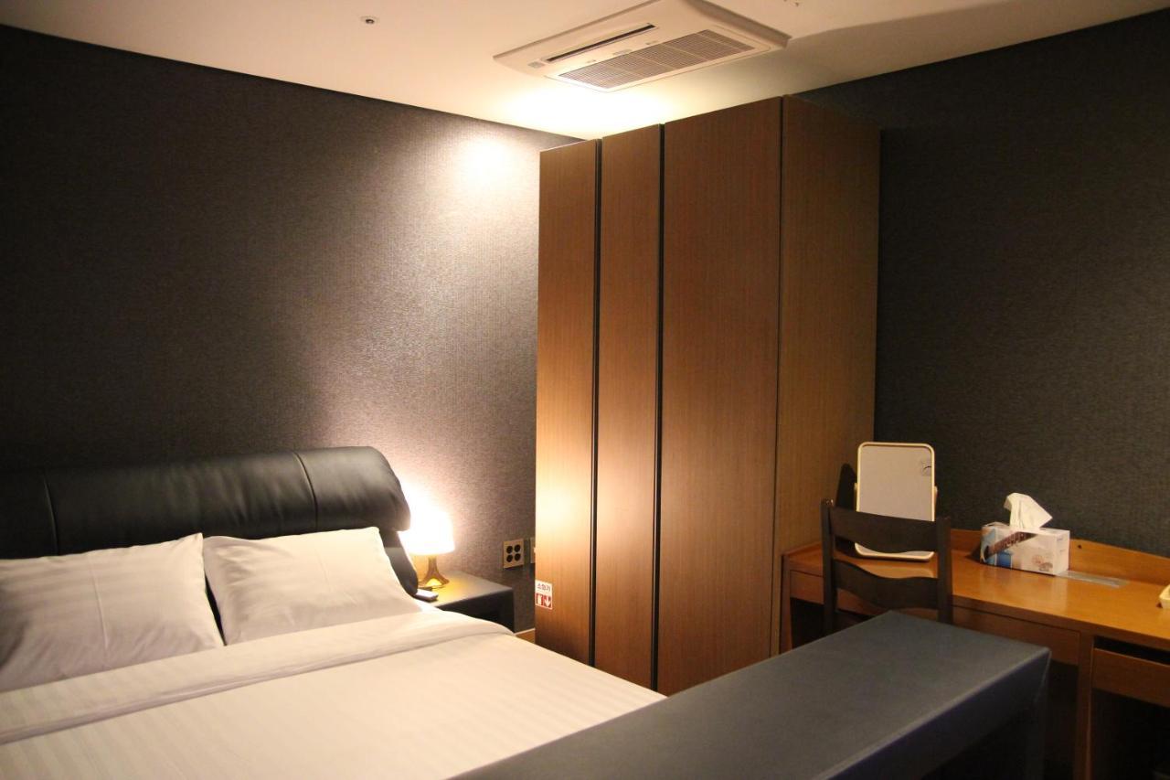 Mohenic Hotel Seoul Myeongdong Exterior foto